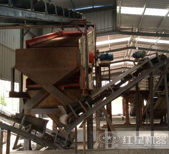 振動(dòng)篩沙機(jī)