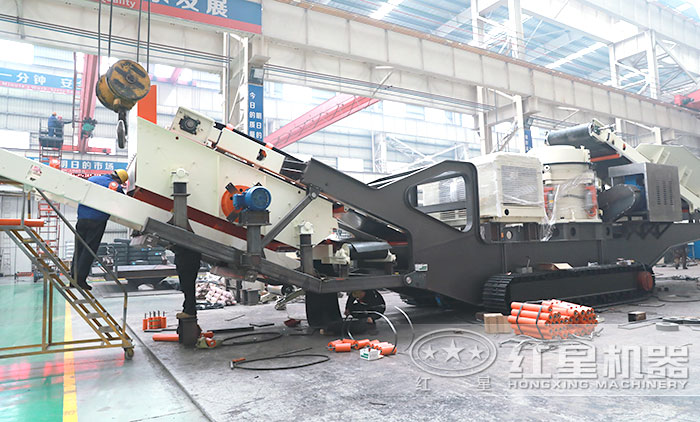 多機(jī)組合下的移動(dòng)碎石機(jī)