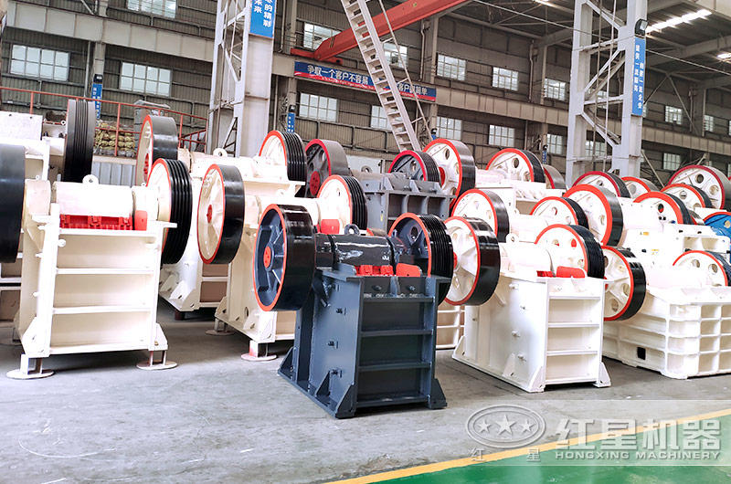 各種型號(hào)的顎式破碎機(jī) 各種型號(hào)的顎式破碎機(jī)