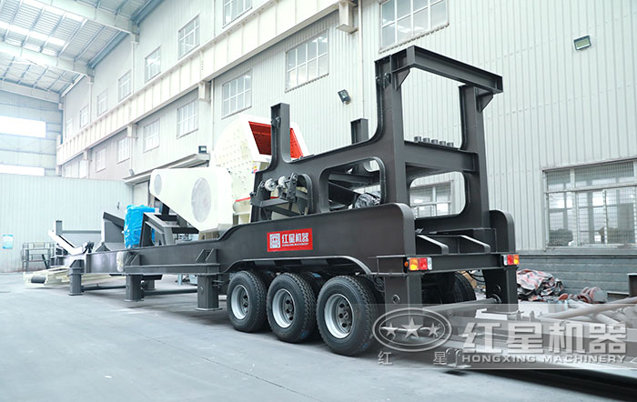 移動(dòng)重錘式粉碎機(jī)