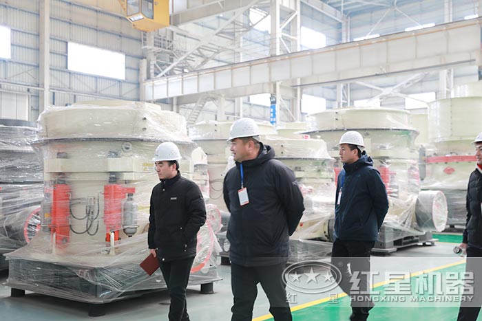 用戶參觀紅星節(jié)能圓錐破