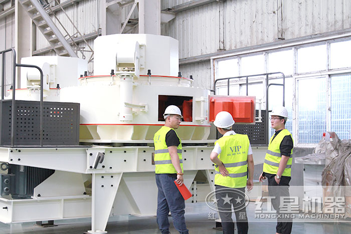 VSI環(huán)保鵝卵石制砂機