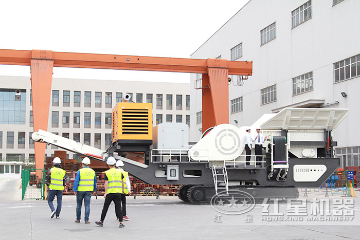 紅星移動砂石料設(shè)備用戶參觀