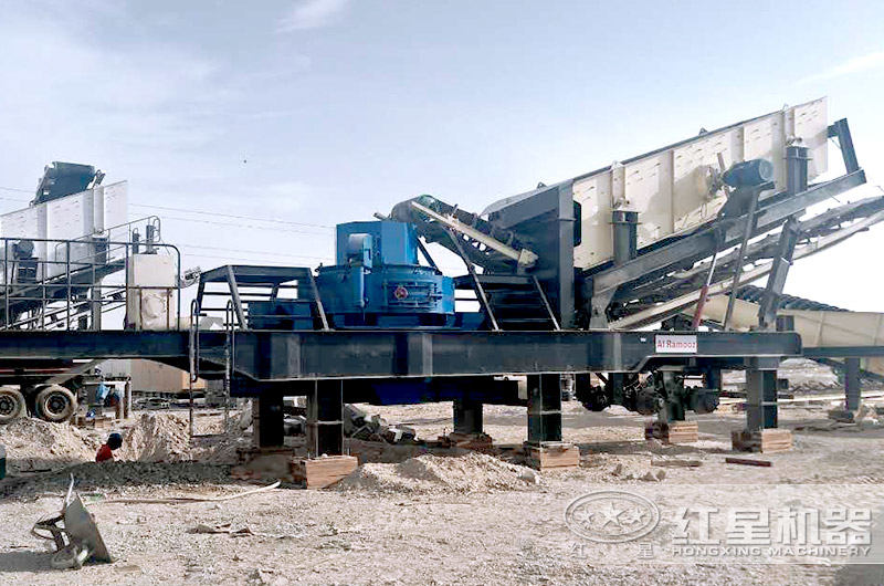 輪胎式移動(dòng)式鵝卵石制沙機(jī)