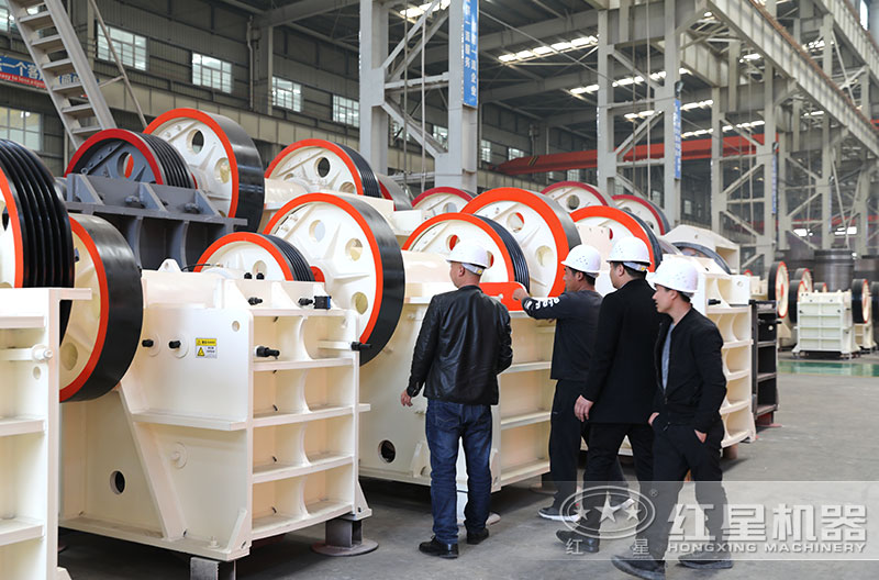 大型顎式破碎機