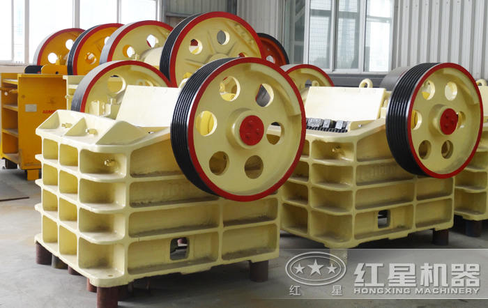 鑄鋼顎式破碎機(jī) 鑄鋼顎式破碎機(jī)