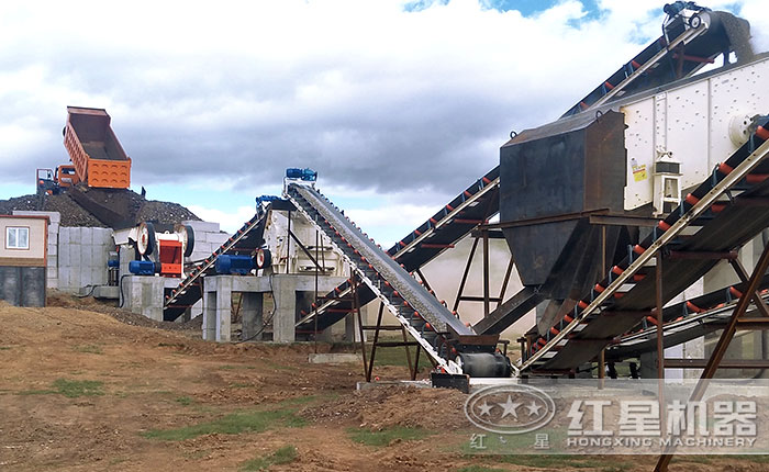 反擊式破碎機(jī)現(xiàn)場生產(chǎn)圖