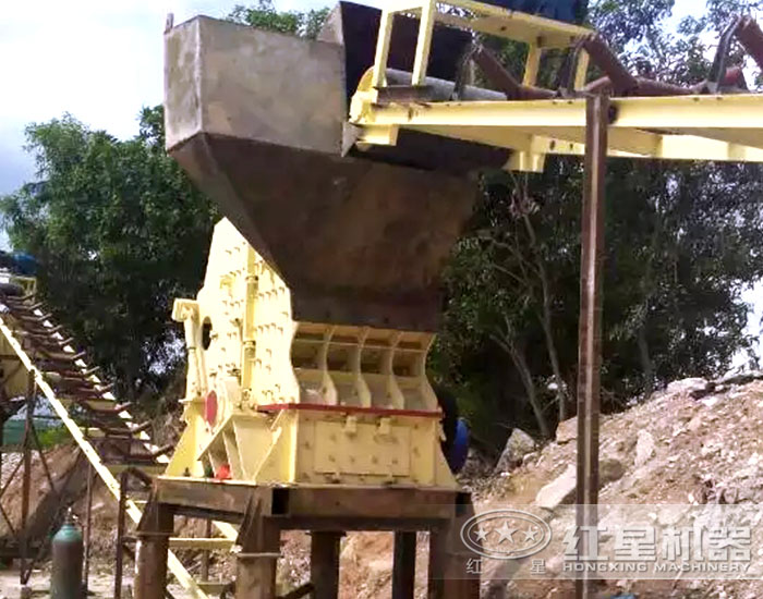 超大型HD德版反擊式破碎機(jī)