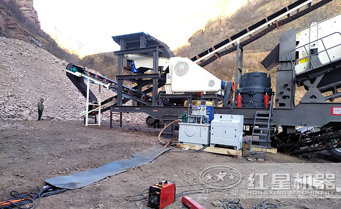 移動(dòng)粉碎機(jī)搭載圓錐破碎機(jī)