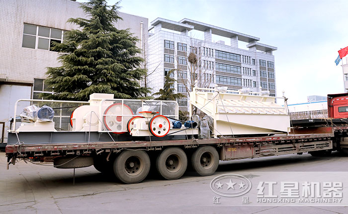 對輥制砂機發(fā)貨