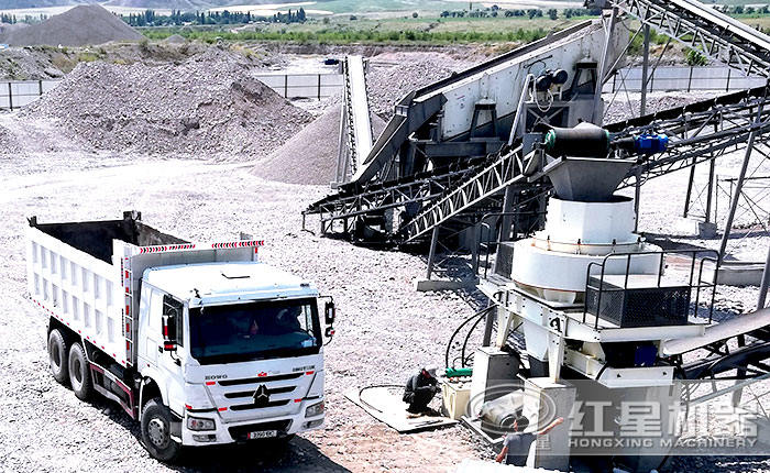 磕沙機生產(chǎn)現(xiàn)場