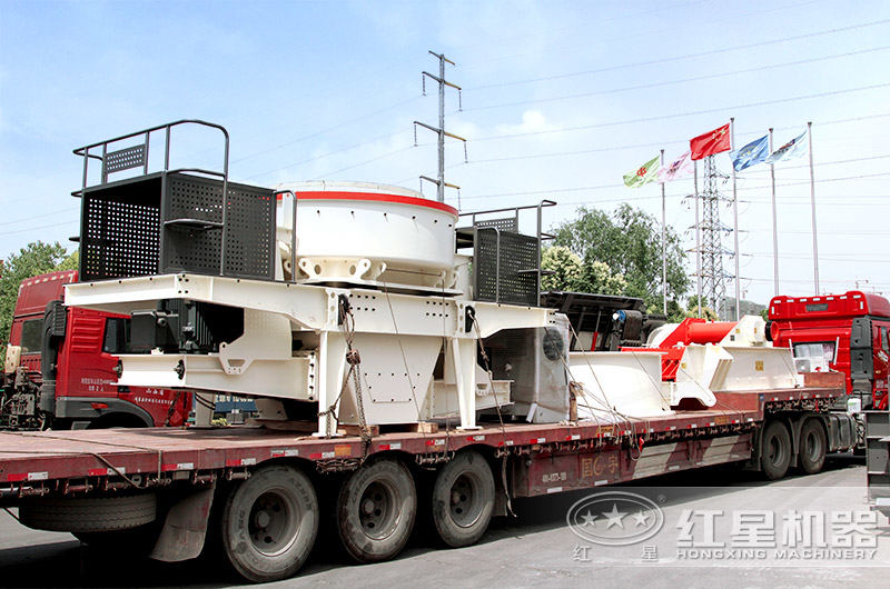 產品發(fā)貨圖——主要有鄂破、制砂機、篩分機