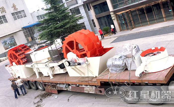 制砂洗砂設(shè)備正發(fā)往用戶(hù)現(xiàn)場(chǎng)