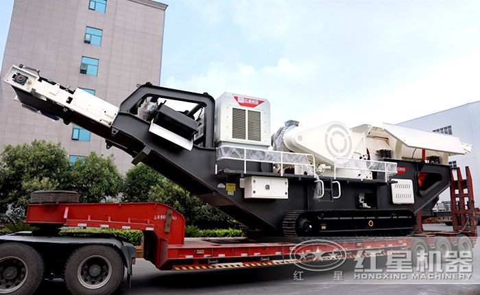履帶式的建筑垃圾破碎站發(fā)貨
