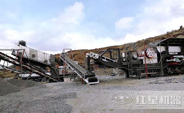 輪胎移動(dòng)石子機(jī)破碎現(xiàn)場(chǎng)——雙機(jī)組合，更加效能高
