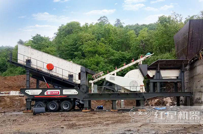 重錘式移動破碎機——山西生產(chǎn)現(xiàn)場