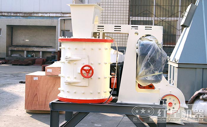 復(fù)合式破碎機(jī)