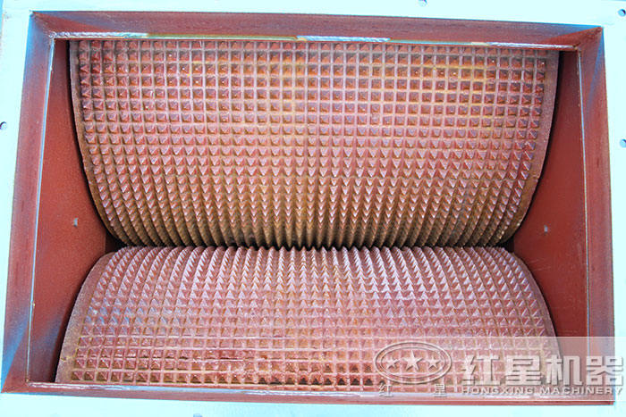 齒輥破碎機(jī)