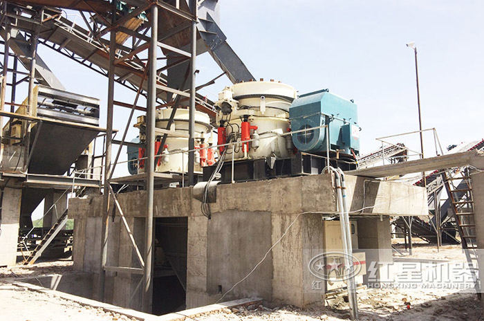 玄武巖破碎機(jī)生產(chǎn)現(xiàn)場