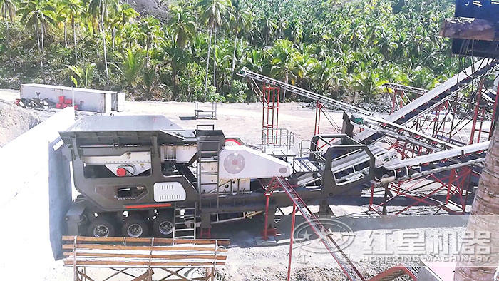 流動(dòng)碎石機(jī)搭載鄂式破碎機(jī)