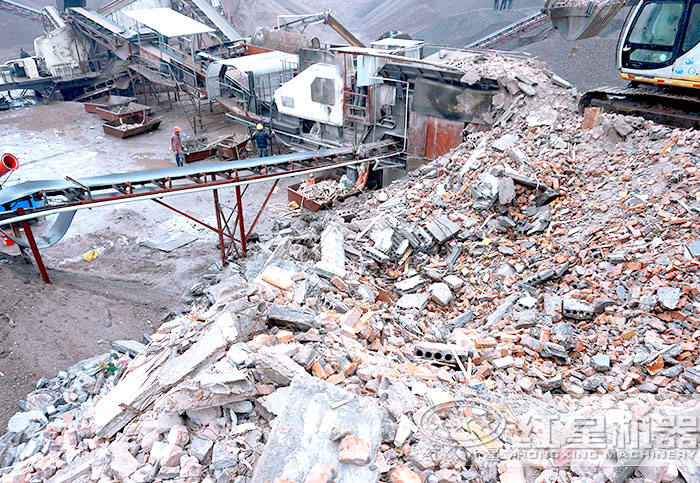 建筑垃圾處理作業(yè)現(xiàn)場