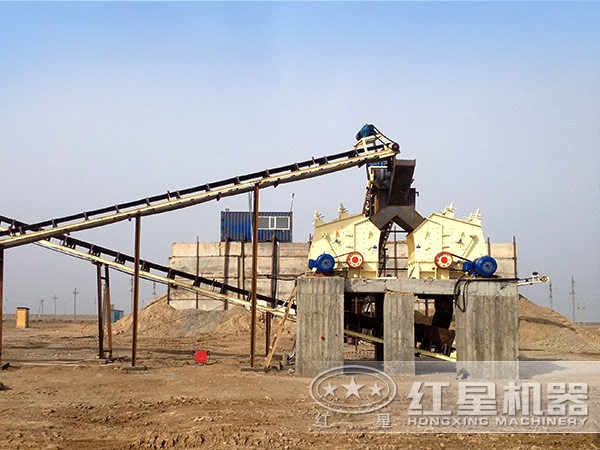 反擊破碎機(jī)現(xiàn)場直擊