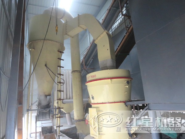 雷蒙磨粉機客戶現(xiàn)場實拍