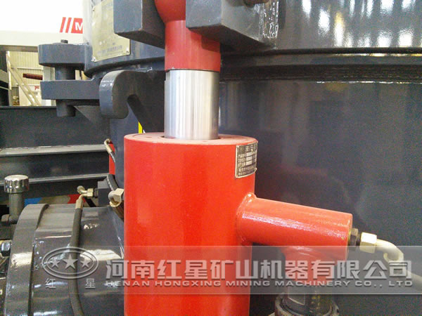 破碎機(jī)新型液壓控制系統(tǒng)