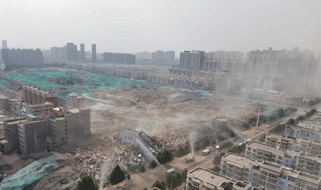 鄭州城中村拆除現(xiàn)場