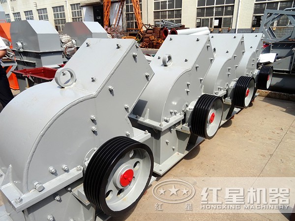 排列整齊錘式破碎機(jī)