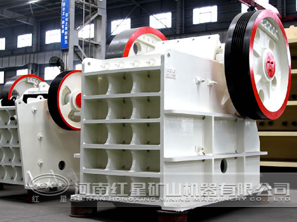 河南埃洛石破碎機(jī)的價(jià)格是多少？