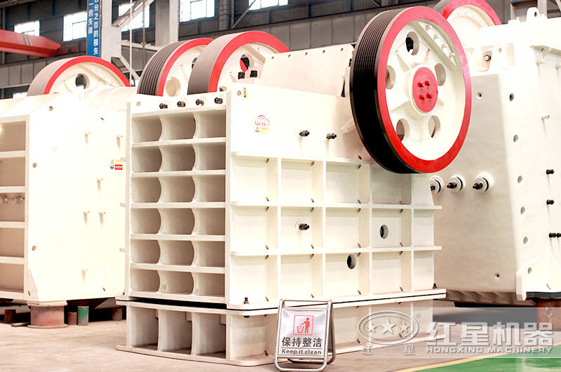 大型德版顎式破碎機(jī)