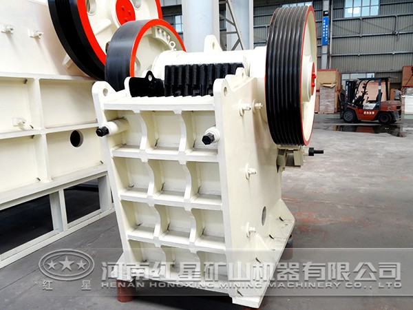 顎式破碎機(jī)