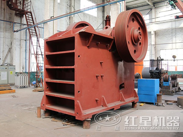 新型鄂破機(jī)品質(zhì)好