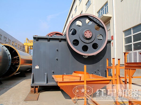 新型鄂破機(jī)