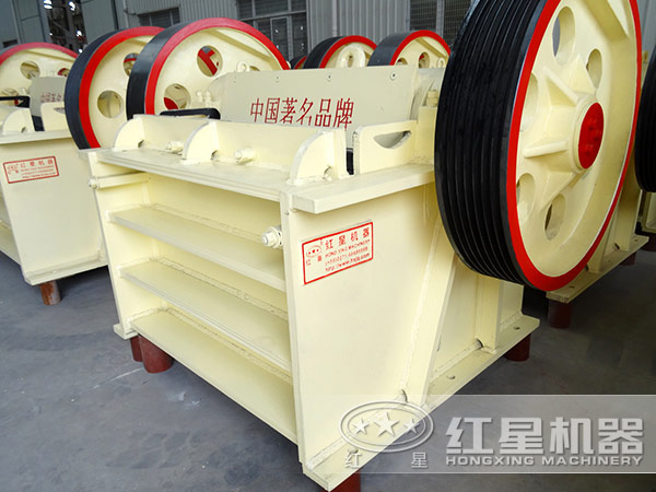 青石碎石機(jī)多少錢一臺(tái)？