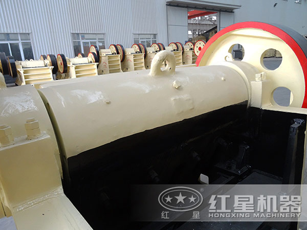 鉬礦顎式破碎機(jī)