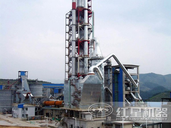 全新水泥生產(chǎn)線現(xiàn)場