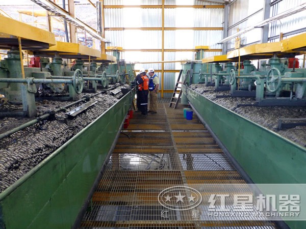 云南斑銅礦生產(chǎn)線現(xiàn)場(chǎng)